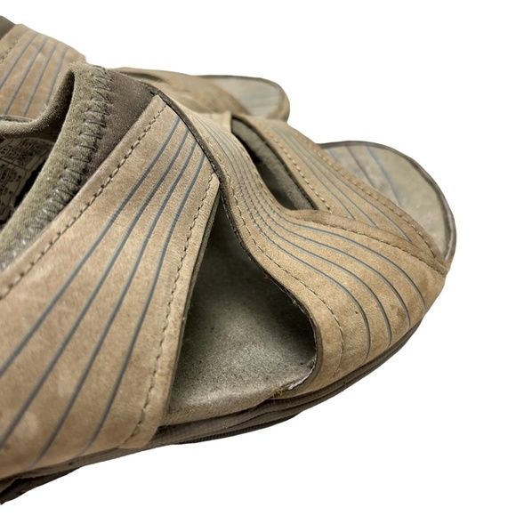 MERRELL BUNGEE Tan Genuine Leather Suede Slides Flip Flops Sandals Sporty sz 7 - Picture 4 of 16